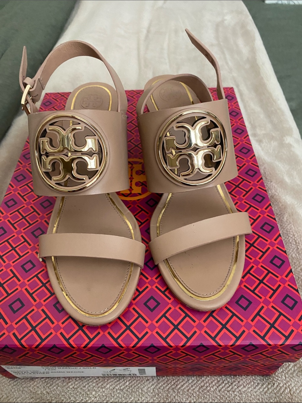 Tory Burch Nude Leather Sandals with Gold Logo Medallion